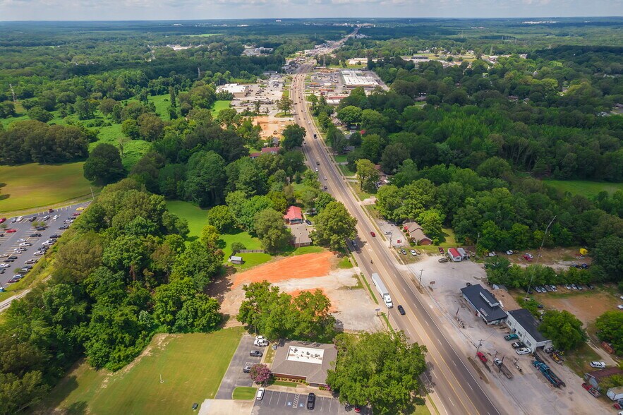 1863 S Highland Ave, Jackson, TN for lease - Building Photo - Image 3 of 4