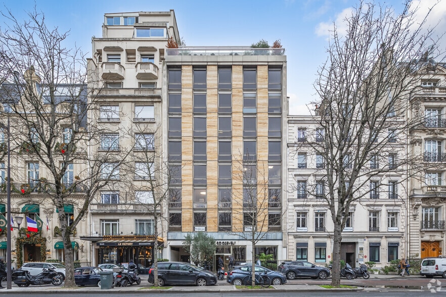 35 Avenue Franklin D. Roosevelt, Paris for lease - Primary Photo - Image 1 of 4