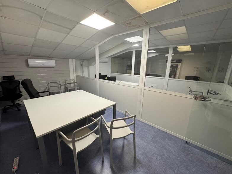 Office in Cugnaux for lease - Building Photo - Image 3 of 9