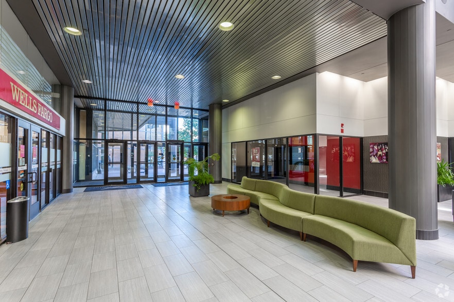 600 4th St, Sioux City, IA for lease - Interior Photo - Image 3 of 16