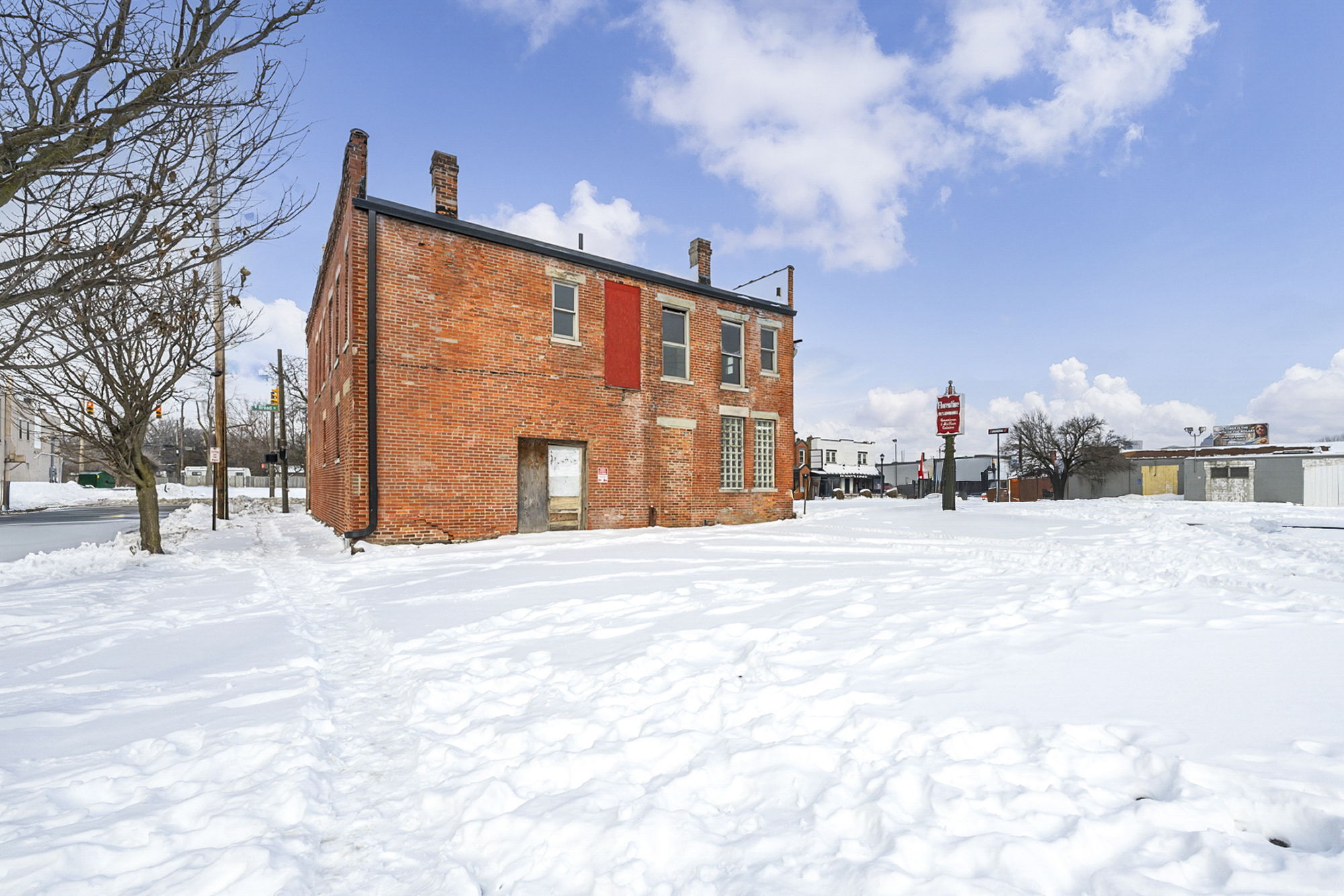 941 W Broad St, Columbus, OH for sale Primary Photo- Image 1 of 44