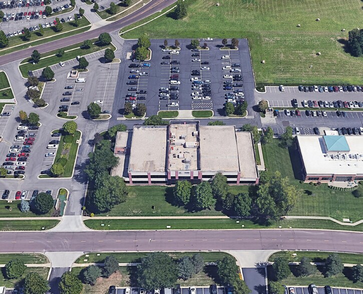 7400 W 129th St, Overland Park, KS à louer - Photo du bâtiment - Image 2 de 11