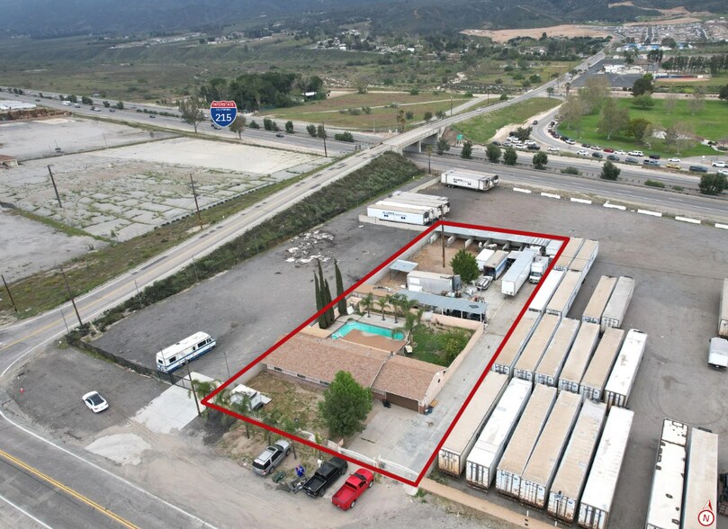 19842 Kendall Dr, San Bernardino, CA à vendre - Photo principale - Image 1 de 4