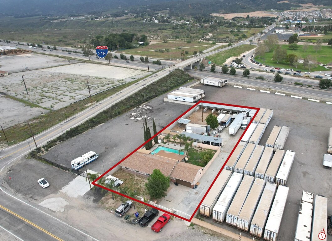 19842 Kendall Dr, San Bernardino, CA à vendre Photo principale- Image 1 de 5