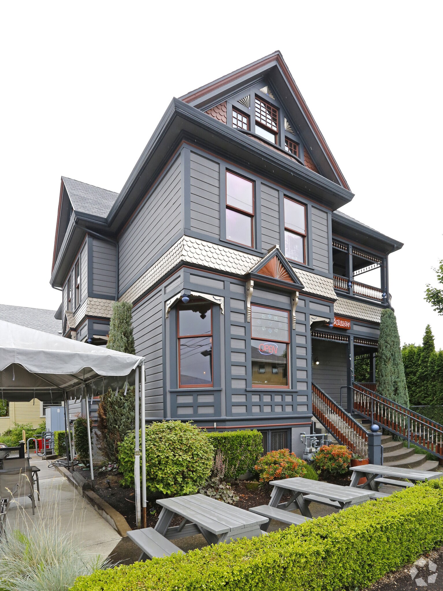 3257 SE Hawthorne Blvd, Portland, OR à louer Photo principale- Image 1 de 13