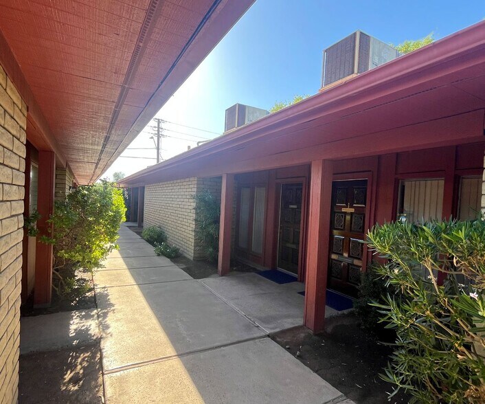 4127-4131 N 32nd St, Phoenix, AZ à vendre - Photo du bâtiment - Image 2 de 2