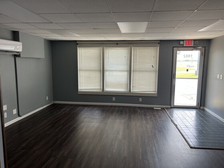 1984 Indianapolis Rd, Crawfordsville, IN à louer - Photo intérieure - Image 3 de 7