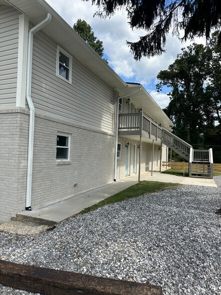 125 Jones St, Blue Ridge, GA for sale - Building Photo - Image 2 of 13