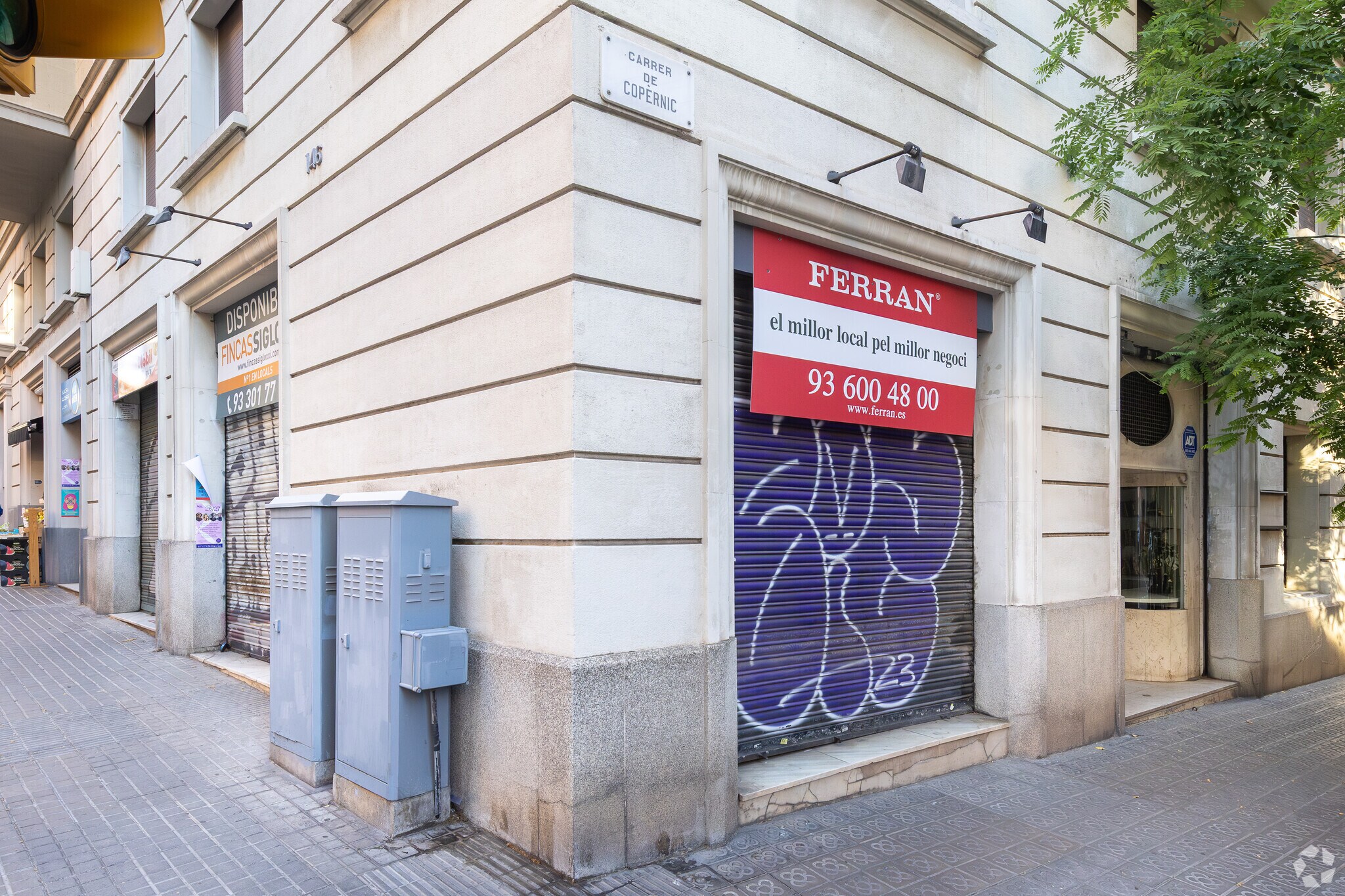 Commerce de détail dans Barcelone, Barcelona à louer Photo du bâtiment- Image 1 de 2