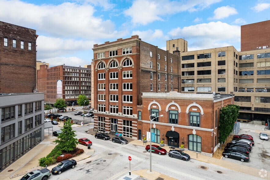 1101 Lucas Ave, Saint Louis, MO à louer - Photo du bâtiment - Image 2 de 5