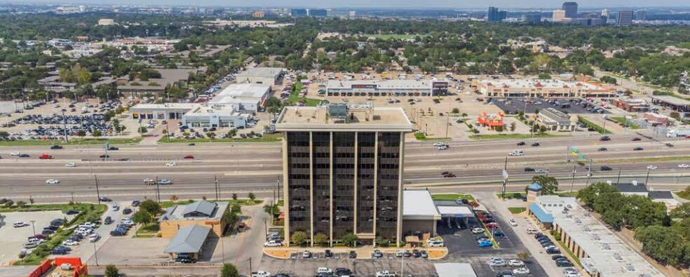 800 W Airport Fwy, Irving, TX à louer - Photo du bâtiment - Image 3 de 9