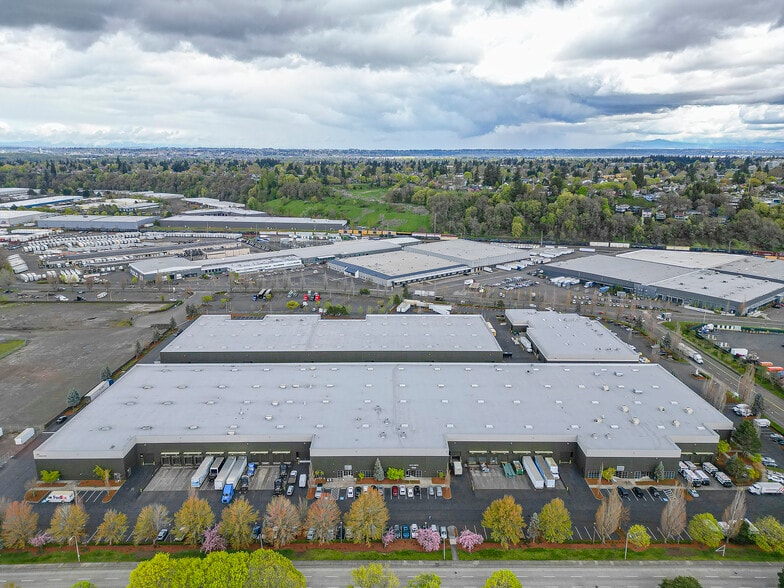 3449 N Anchor St, Portland, OR for lease - Building Photo - Image 1 of 9