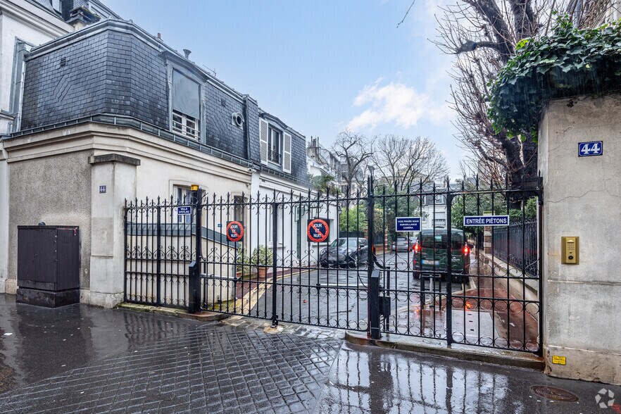 44 Avenue Victor Hugo, Paris à louer - Photo du bâtiment - Image 2 de 19