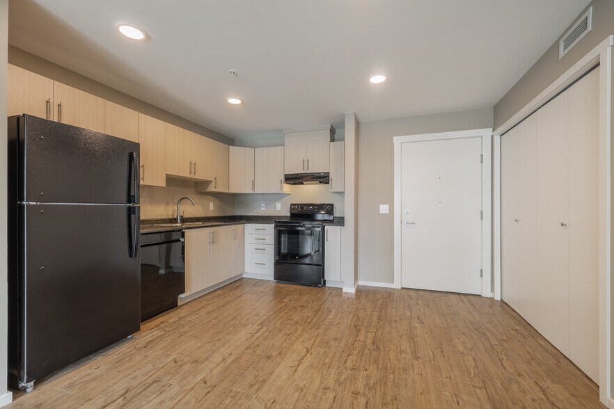 1070 Noëlla Leclair Way, Ottawa, ON à louer - Photo intérieure - Image 2 de 30