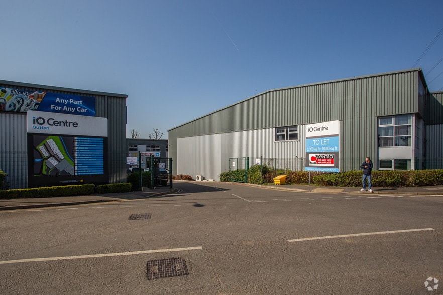 Minden Rd, Sutton for lease - Building Photo - Image 3 of 5