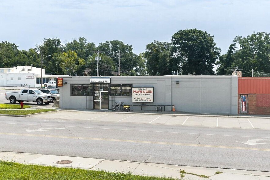 5101 Leavenworth Rd, Kansas City, KS à vendre - Photo du bâtiment - Image 2 de 8