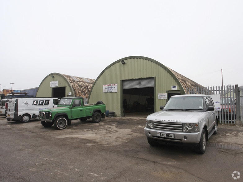 Boughton Industrial Est, Boughton for sale - Building Photo - Image 2 of 4