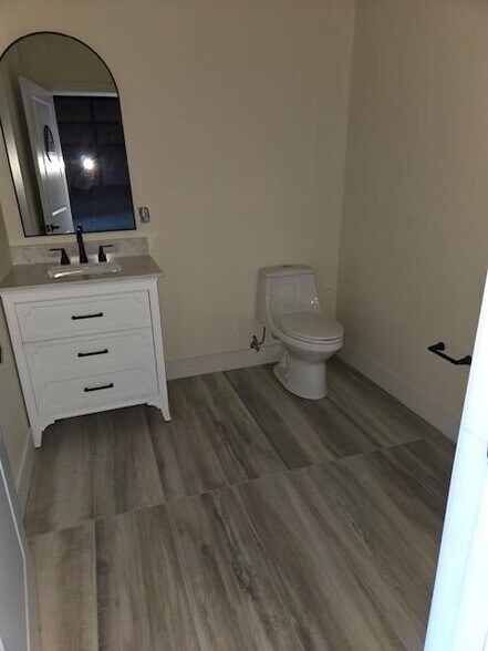 42363 6th West st, Lancaster, CA à vendre - Photo intérieure - Image 2 de 5