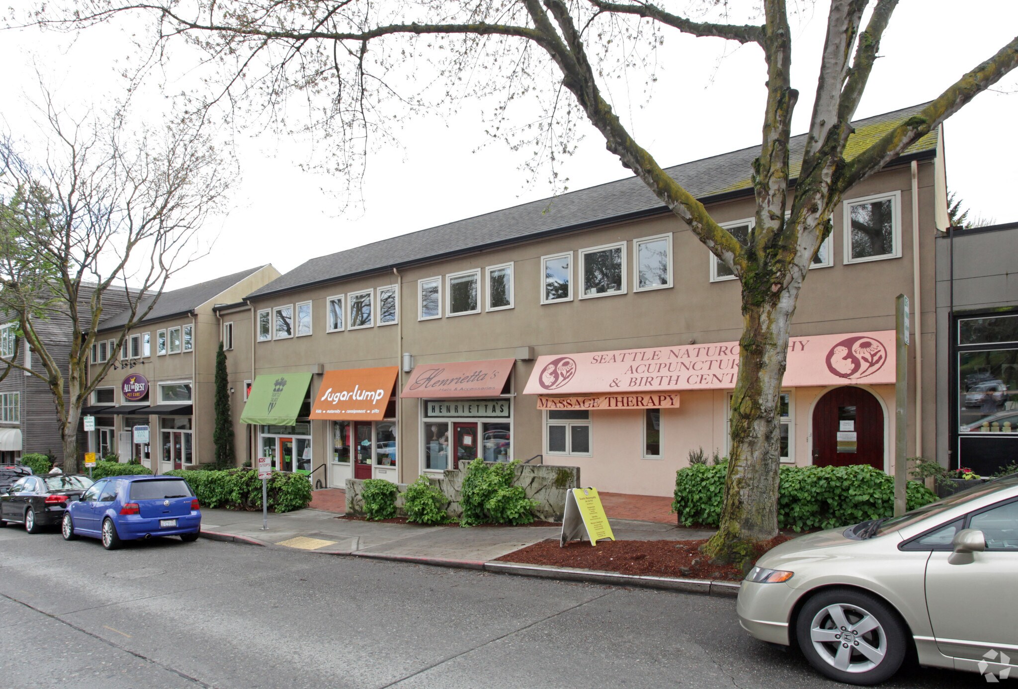 2705-2713 E Madison St, Seattle, WA à louer Photo principale- Image 1 de 4