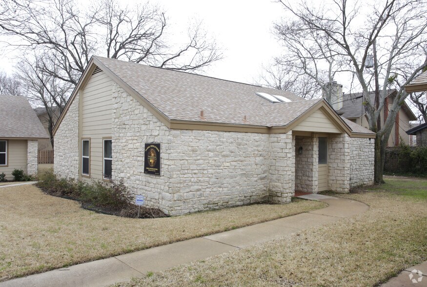 1205 Sam Bass Rd, Round Rock, TX à louer - Photo principale - Image 1 de 4