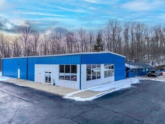 Plus de détails pour 233 Scranton Pocono Hwy, Moscow, PA - Commerce de détail à vendre