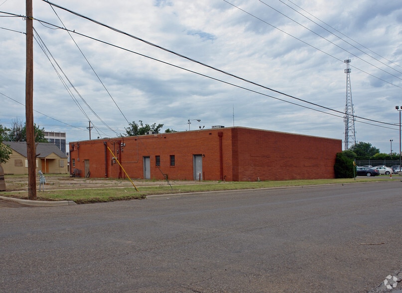 1720 Avenue M, Lubbock, TX for sale - Building Photo - Image 2 of 2