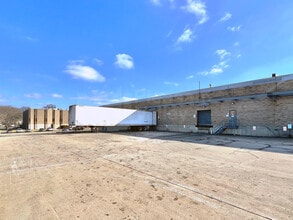 4550 Darrow Rd, Stow, OH for lease Building Photo- Image 2 of 8