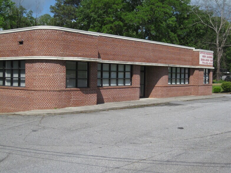 552 West Atlanta St SE, Marietta, GA à louer - Photo du bâtiment - Image 1 de 8
