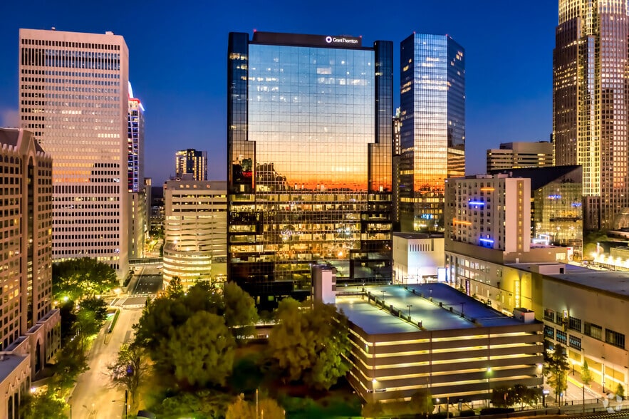 201 S College St, Charlotte, NC for lease - Primary Photo - Image 1 of 17