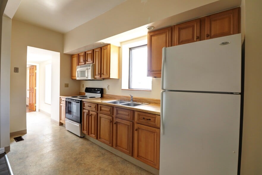 14 E Main St, Waterloo Township, NY for sale - Building Photo - Image 3 of 39