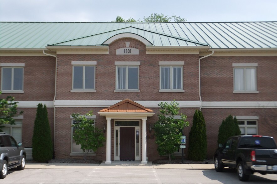 1031 Wellington Way, Lexington, KY à vendre - Photo du bâtiment - Image 2 de 47