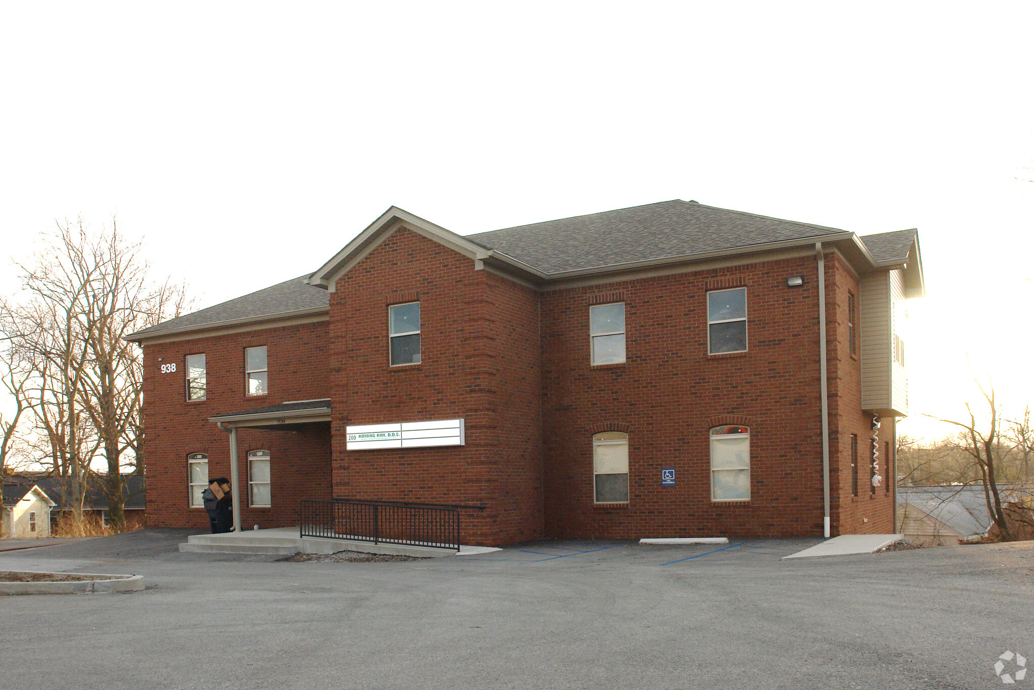 938 Louisville Rd, Frankfort, KY for lease Building Photo- Image 1 of 6