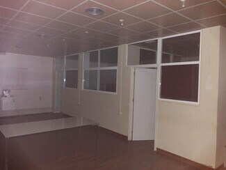 Plus de détails pour Commerce de détail à louer