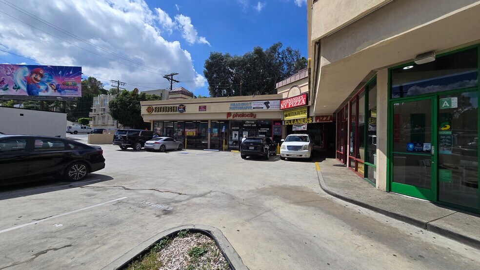 10610 Ventura Blvd, Studio City, CA for lease - Building Photo - Image 2 of 2