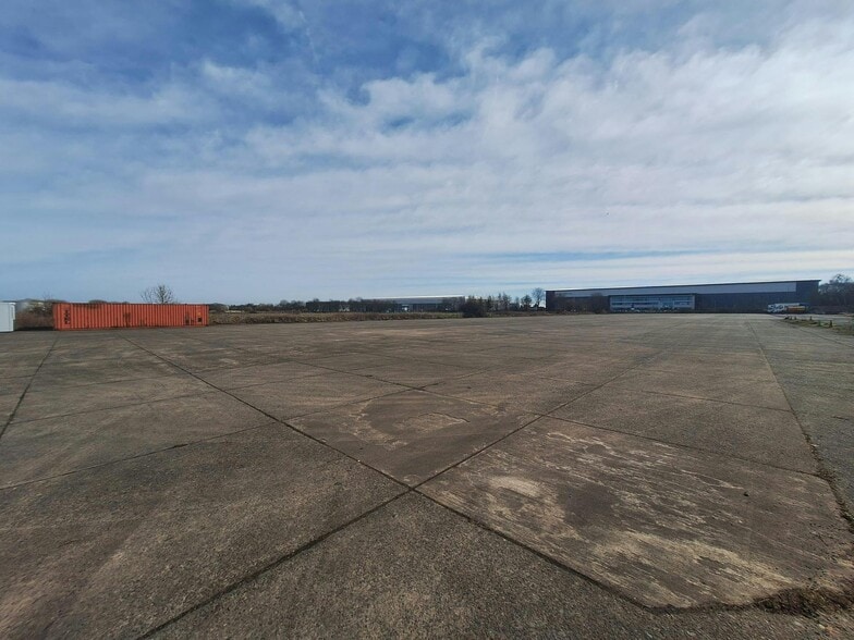 West Rd, Ellesmere Port for lease - Building Photo - Image 2 of 29