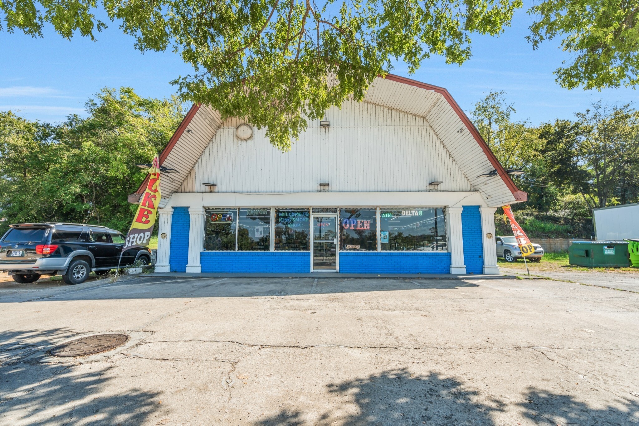 211 N Riverside Dr, Clarksville, TN for sale Primary Photo- Image 1 of 1