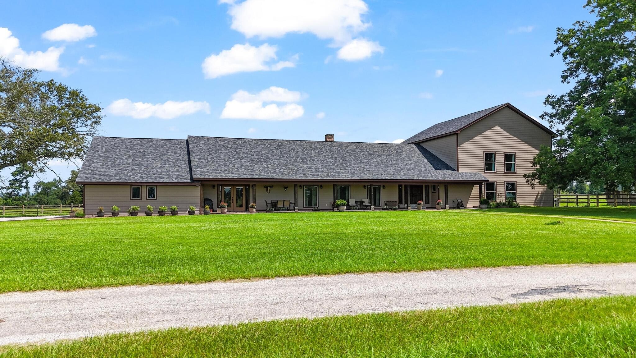 11074 State Highway 64 W, Overton, TX à vendre Photo du bâtiment- Image 1 de 126