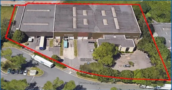 Industrial in Lisses for lease - Building Photo - Image 2 of 11