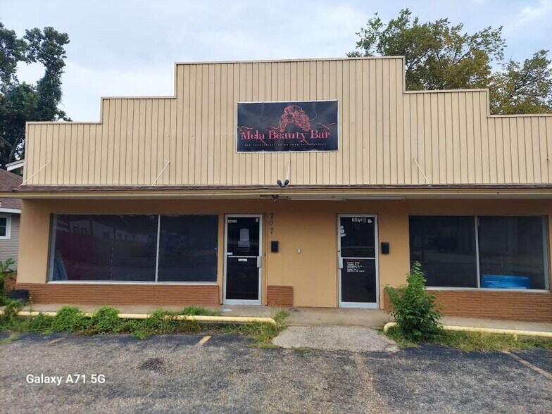 707 E Grand Ave, Marshall, TX à vendre - Photo du bâtiment - Image 1 de 9
