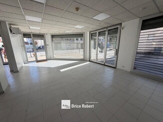 More details for 34 Route De Genas, Lyon - Retail for Lease