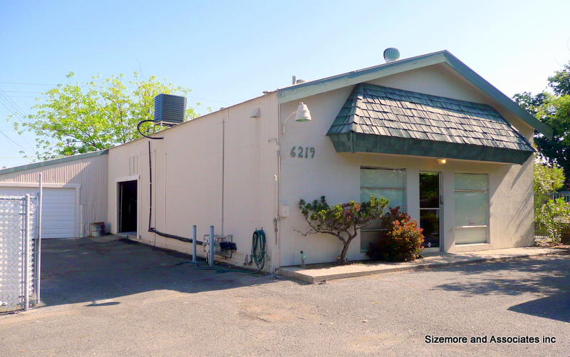 6211 Ross Ave, Carmichael, CA for sale - Primary Photo - Image 1 of 8