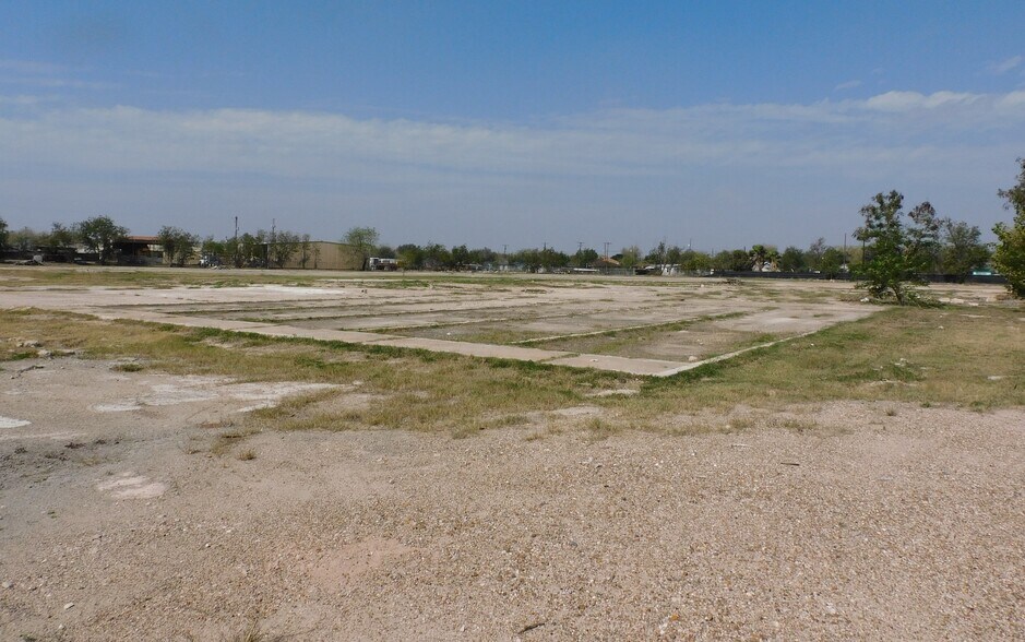 905 E US HIghway 83, Pharr, TX for sale - Building Photo - Image 2 of 4