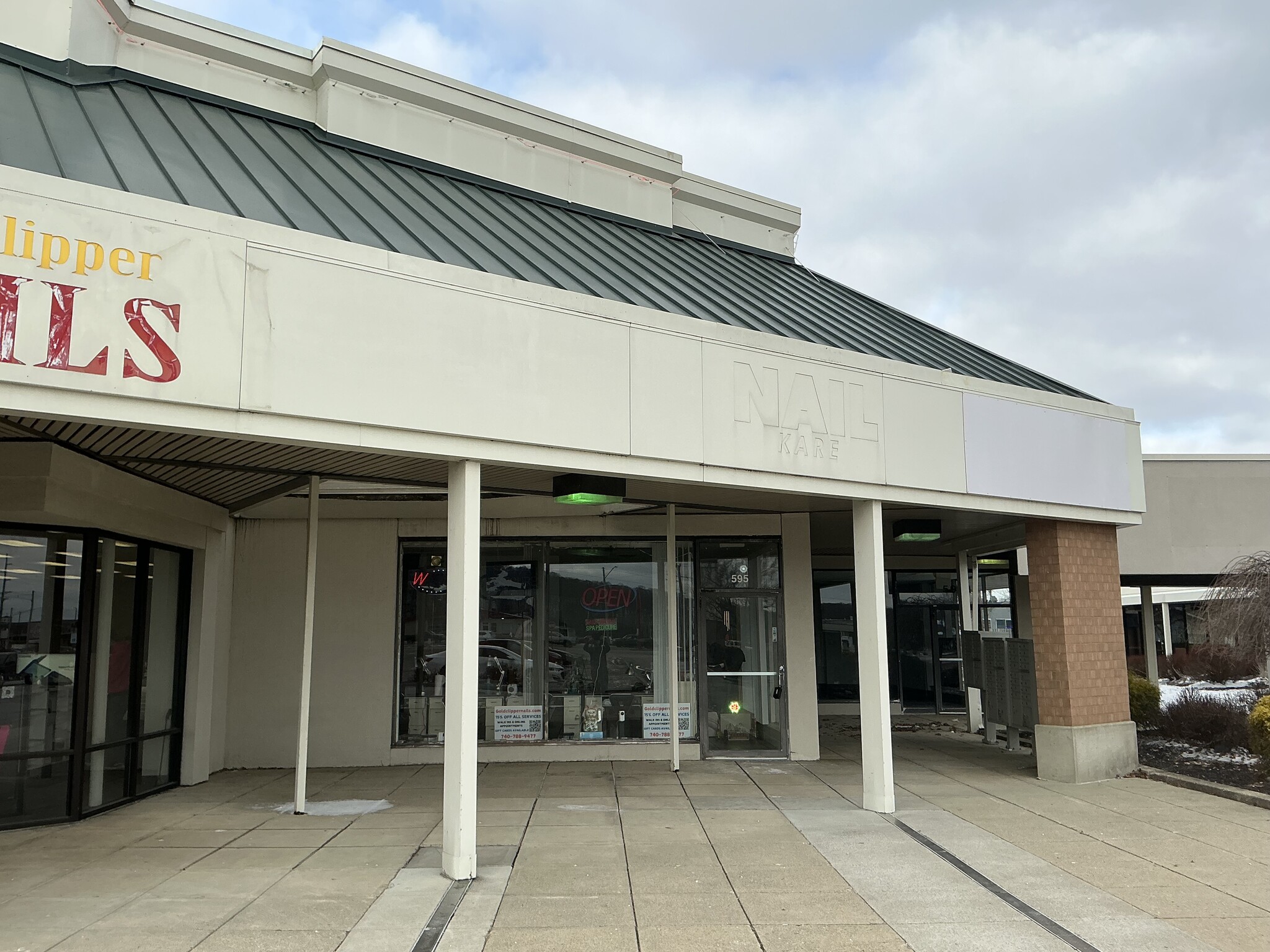 607 Hebron Rd, Heath, OH for lease Building Photo- Image 1 of 1