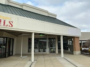 607 Hebron Rd, Heath, OH for lease Building Photo- Image 1 of 1