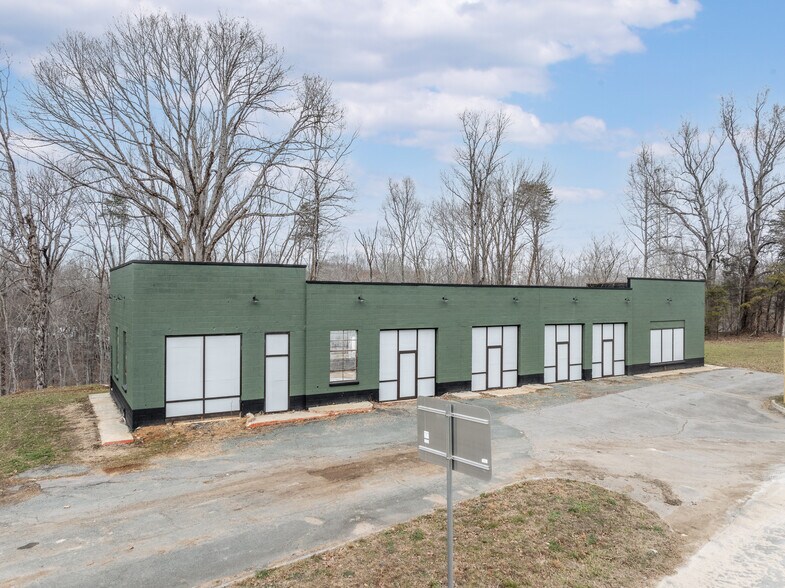 31785 N James Madison Hwy, New Canton, VA à vendre - Photo du bâtiment - Image 3 de 24