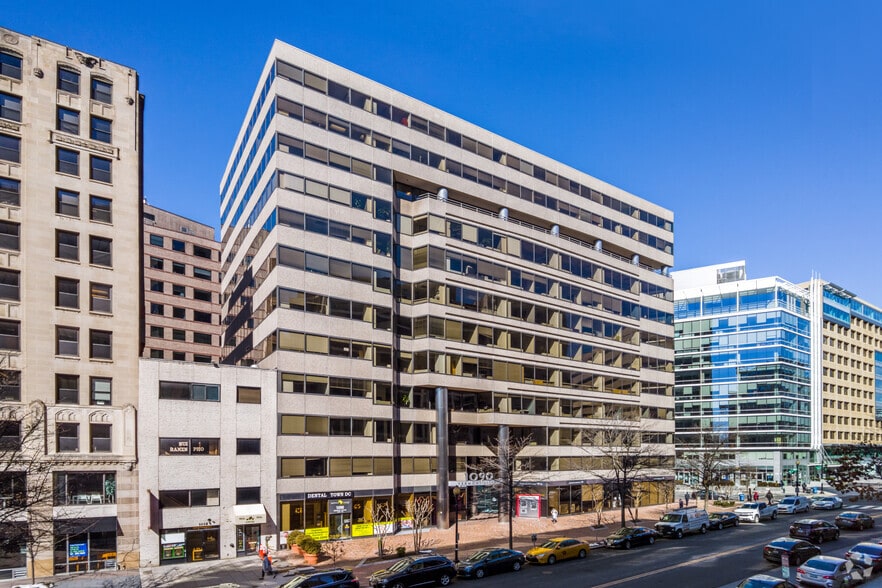 1090 Vermont Ave NW, Washington, DC for lease - Building Photo - Image 2 of 21