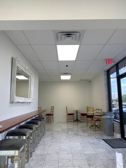 2100 Airline Dr, Bossier City, LA à louer - Photo du bâtiment - Image 2 de 9