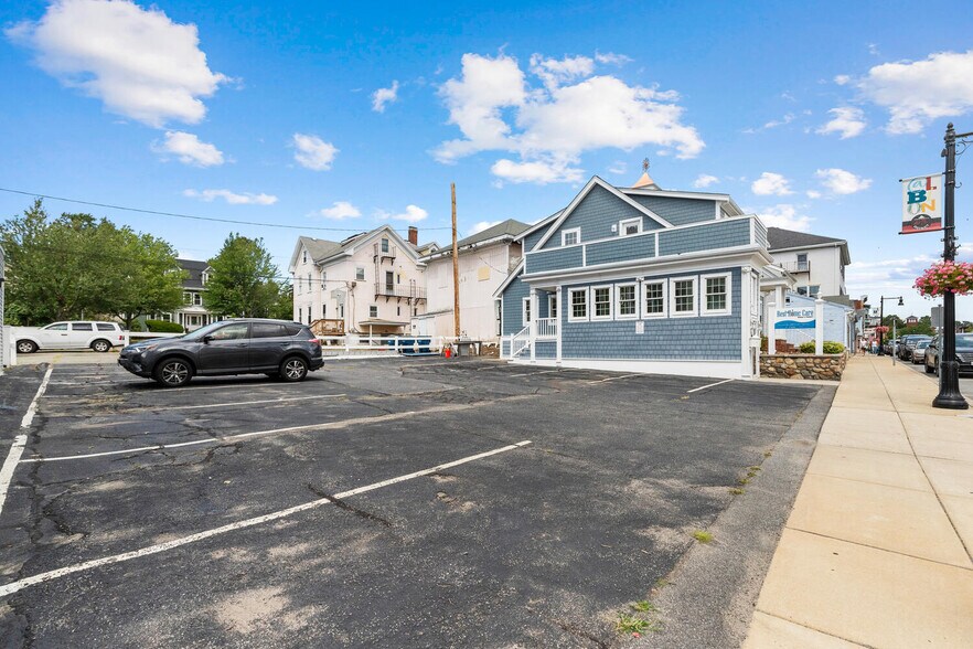 45 Albion St, Wakefield, MA à vendre - Photo du bâtiment - Image 3 de 4