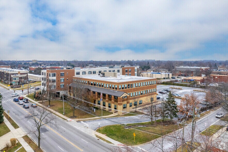 520 N Northwest Hwy, Park Ridge, IL à vendre - Aérien - Image 2 de 5
