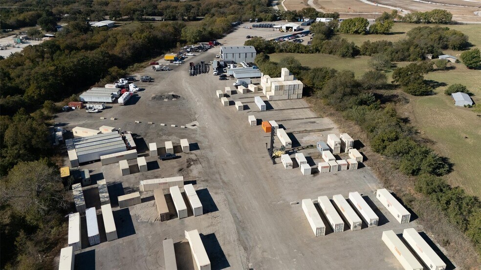 3879 Rendon Rd, Fort Worth, TX à louer - Photo du bâtiment - Image 3 de 13